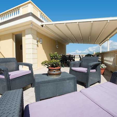 Residence Colombo Viareggio Eksteriør billede