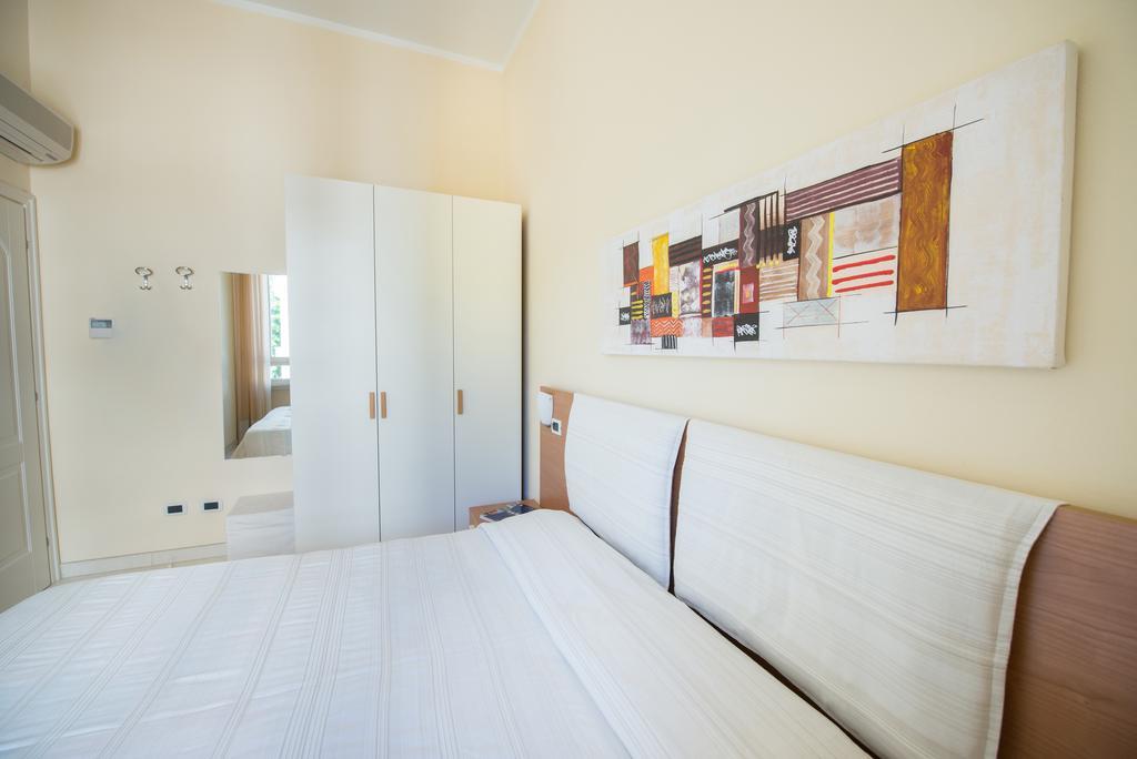 Residence Colombo Viareggio Eksteriør billede
