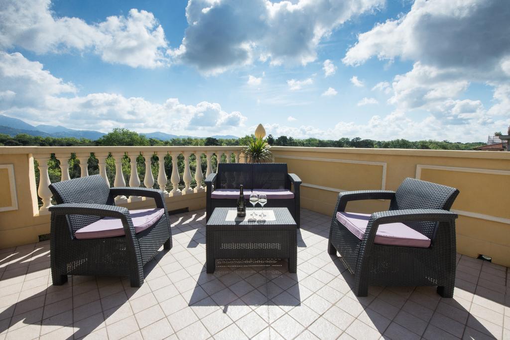 Residence Colombo Viareggio Eksteriør billede