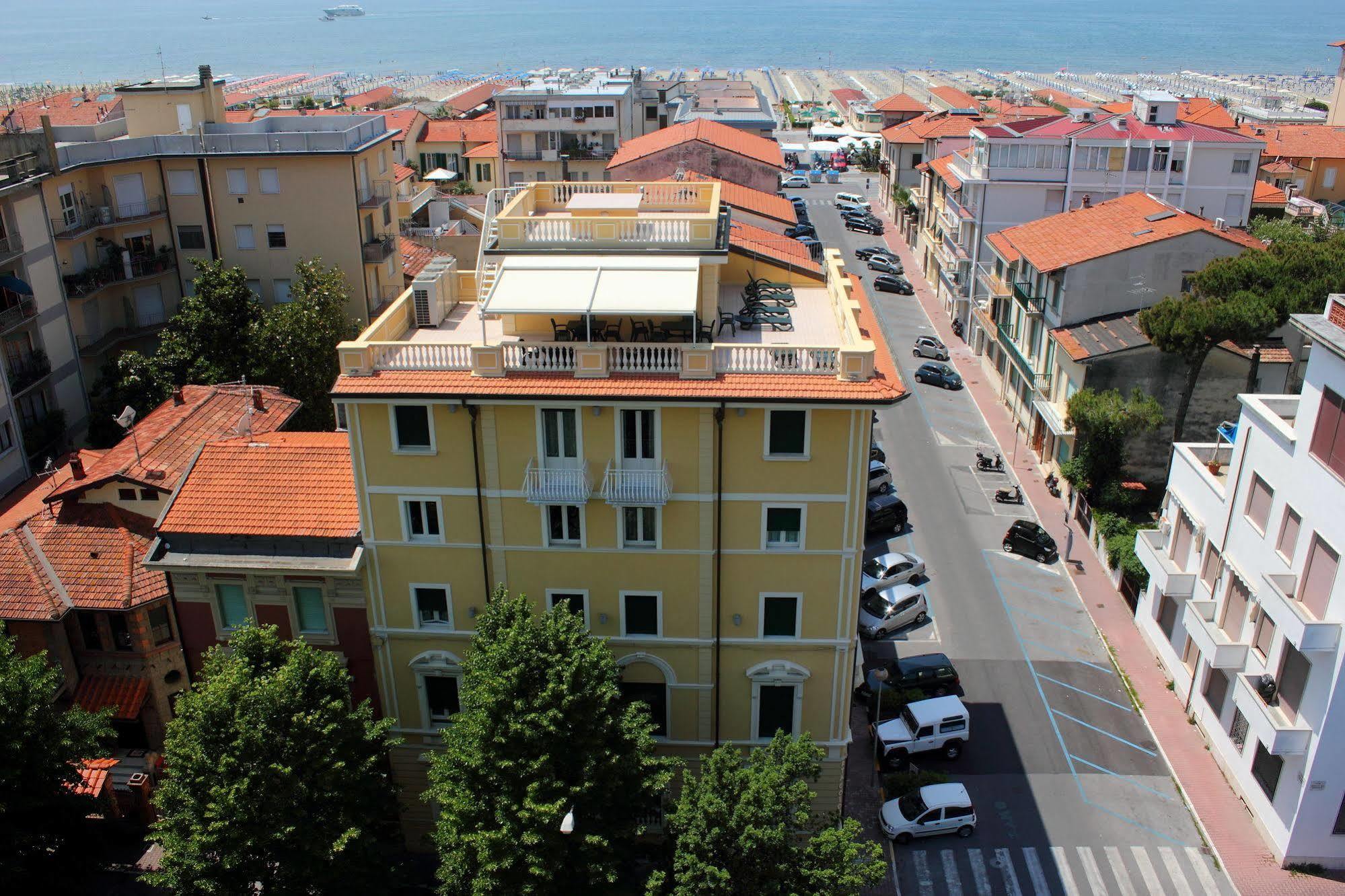 Residence Colombo Viareggio Eksteriør billede