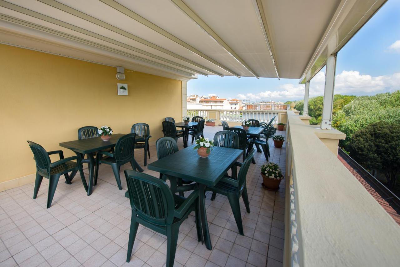 Residence Colombo Viareggio Eksteriør billede